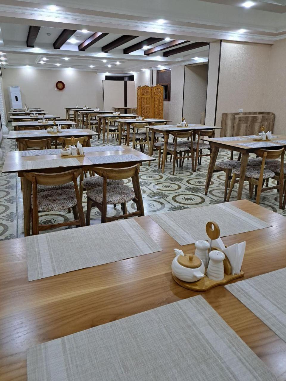 Caravan Plaza Inn Boutique Bukhara Exterior foto